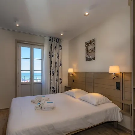Vtf L'hotel Des Bains מלון
